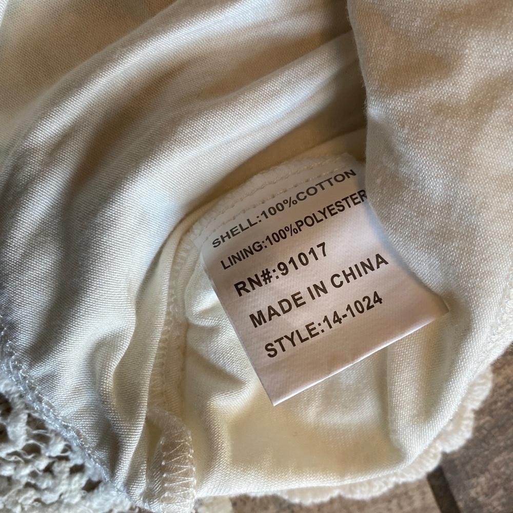 Laffaire Elegant Cream Lace Top ๐ - Picture 6 of 11